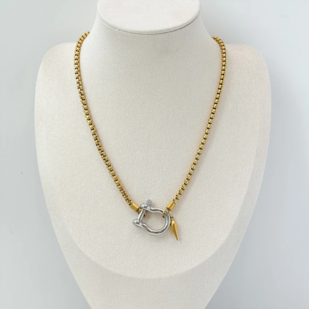 Horseshoe Necklace